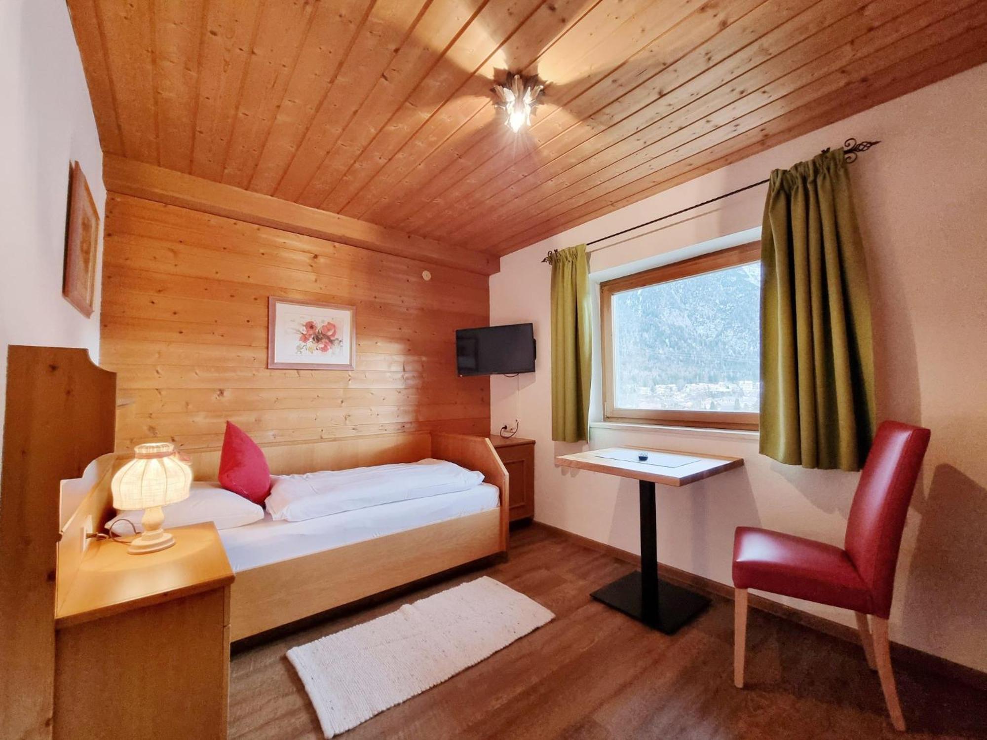 Ferienhaus Goldenes Landl Mittenwald Exterior photo
